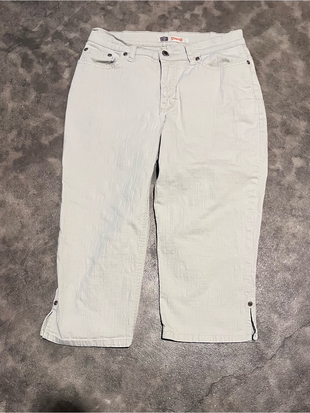 Faded Glory Stretch Women’s Capri’s